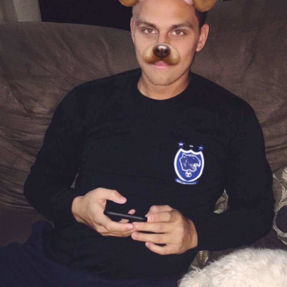 Meet your Posher, Adam